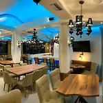 Hotel Manos