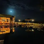 Manos 4*