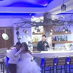 Manos Karterados (Santorini)