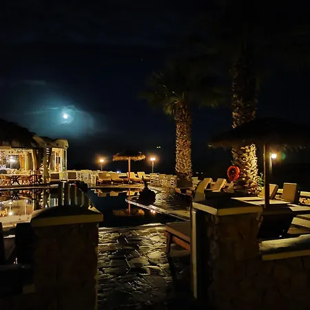 Manos 4* Karterados (Santorini)