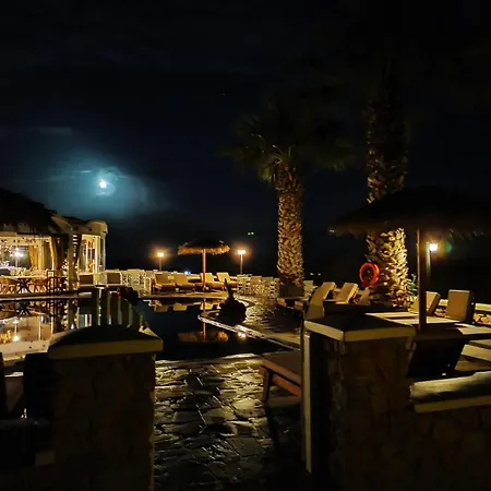 Manos 4* Karterados (Santorini)