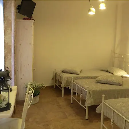 Hotell Manos Karterados (Santorini)