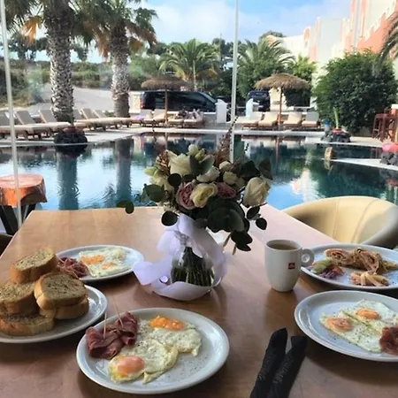 Hotel Manos Karterádos