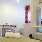 Manos 4*