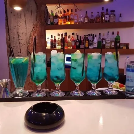 ホテル Manos カルテラドス