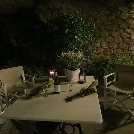 Otel Manos