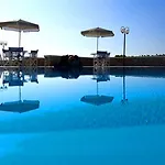 Hotell Manos Karterados (Santorini)